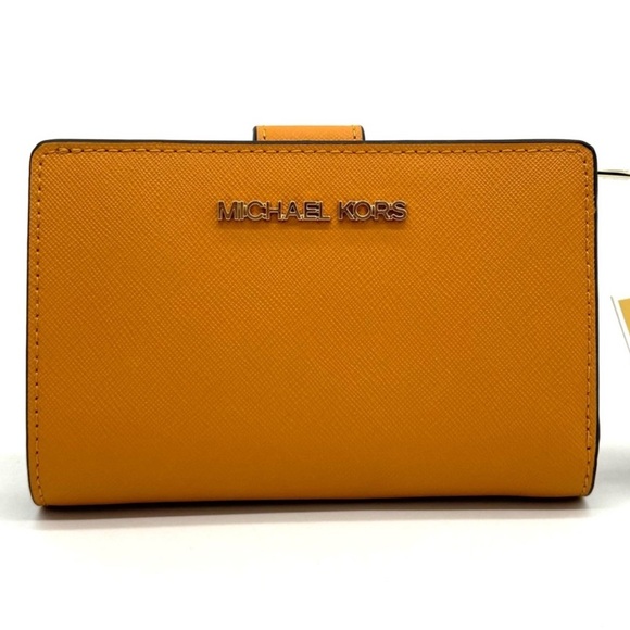 Michael Kors Medium Bifold Zip Chain Wallet Cider - Picture 1 of 9